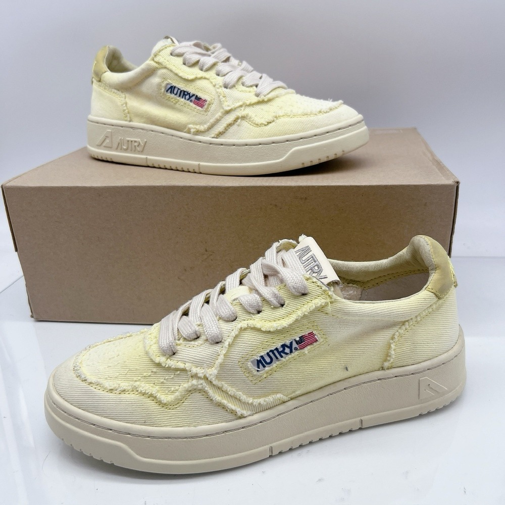 Autry Medalist Low Top frayed sneakers Lace Up Yellow EU 38 US 8